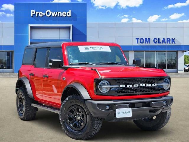 2022 Ford Bronco Base in Red — front three-quarter view