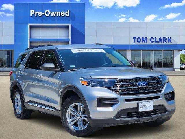 2024 Ford Explorer XLT in Iconic Silver Met — front three-quarter view