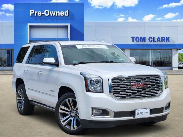 2020 GMC Yukon Denali in White Frost Tricoat — front three-quarter view