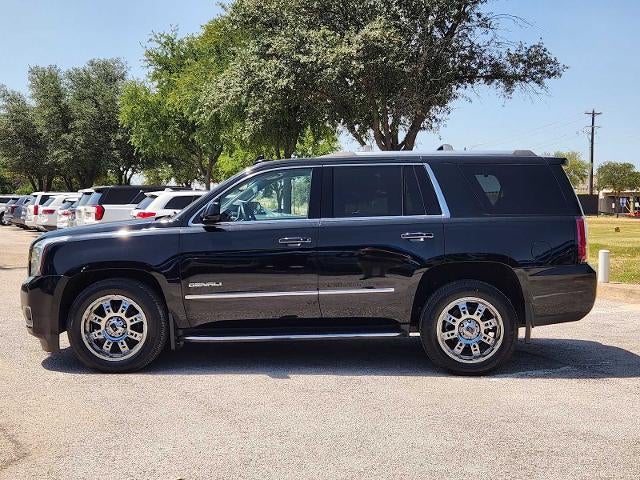 2015 GMC Yukon — rear three-quarter view