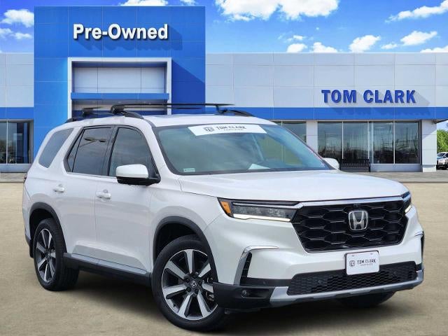 2024 Honda Pilot Elite in White — front three-quarter view